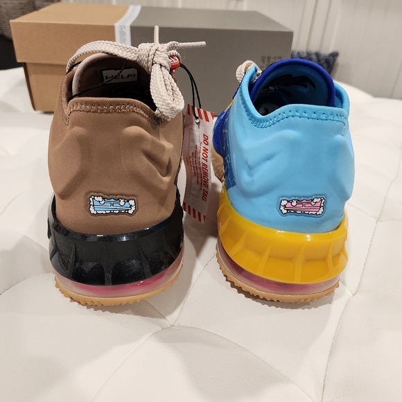 Space Jam x LeBron 18 Low EP 'Wile E. x Roadrunner - Picture 6 of 16